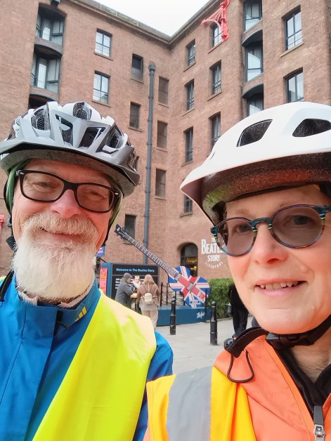 Fliss and Rob ready to cycle