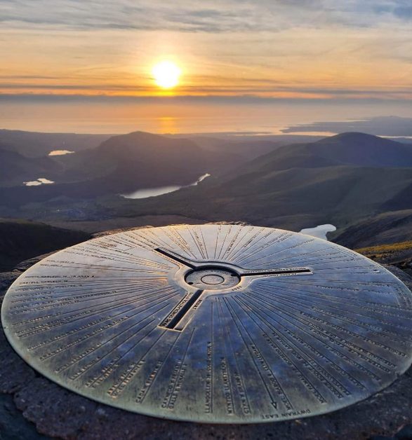 Snowdon Sunrise / Yr Wyddfa sunrise walk